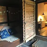 Zauberhaftes Tiny House Mit Kamin An Der Elbe *